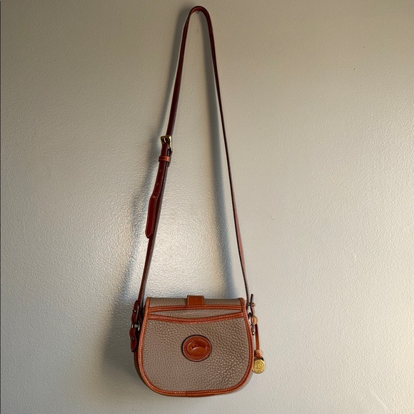 Dooney & Bourke All Weather Leather Crossbody Bag Tan Brown Pebbled AWL Vintage - Picture 10 of 13